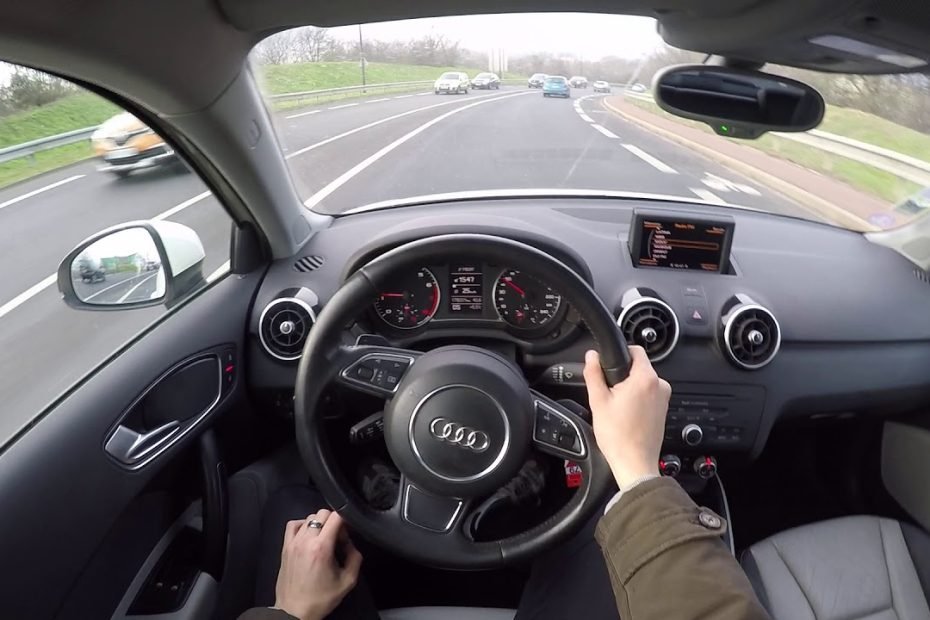 Audi A1 8X 1.4 TFSI (2011) - POV Drive