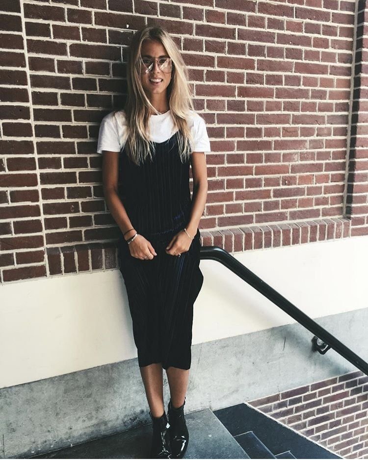 Simple black dress with white shirt | Fancy casual outfits, Fashion, Everyday outfit inspiration Simple Black Dress With White Shirt | Fancy Casual Outfits, Fashion, Everyday Outfit Inspiration