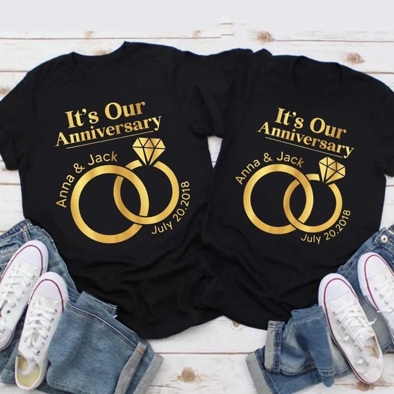 Amazon.com: Camisetas personalizadas It's Our Anniversary Custom, Camisas de aniversario de parejas, camisas de pareja para el día de San Valentín, camisas de pareja para él y ella, camisas de pareja para Amazon.Com: Camisetas Personalizadas It'S Our Anniversary Custom, Camisas De Aniversario De Parejas, Camisas De Pareja Para El Día De San Valentín, Camisas De Pareja Para Él Y Ella, Camisas De Pareja Para