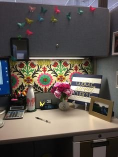 73 Cubicle Decor Ideas | Cubicle Decor, Cubicle, Cubicle Decor Office
