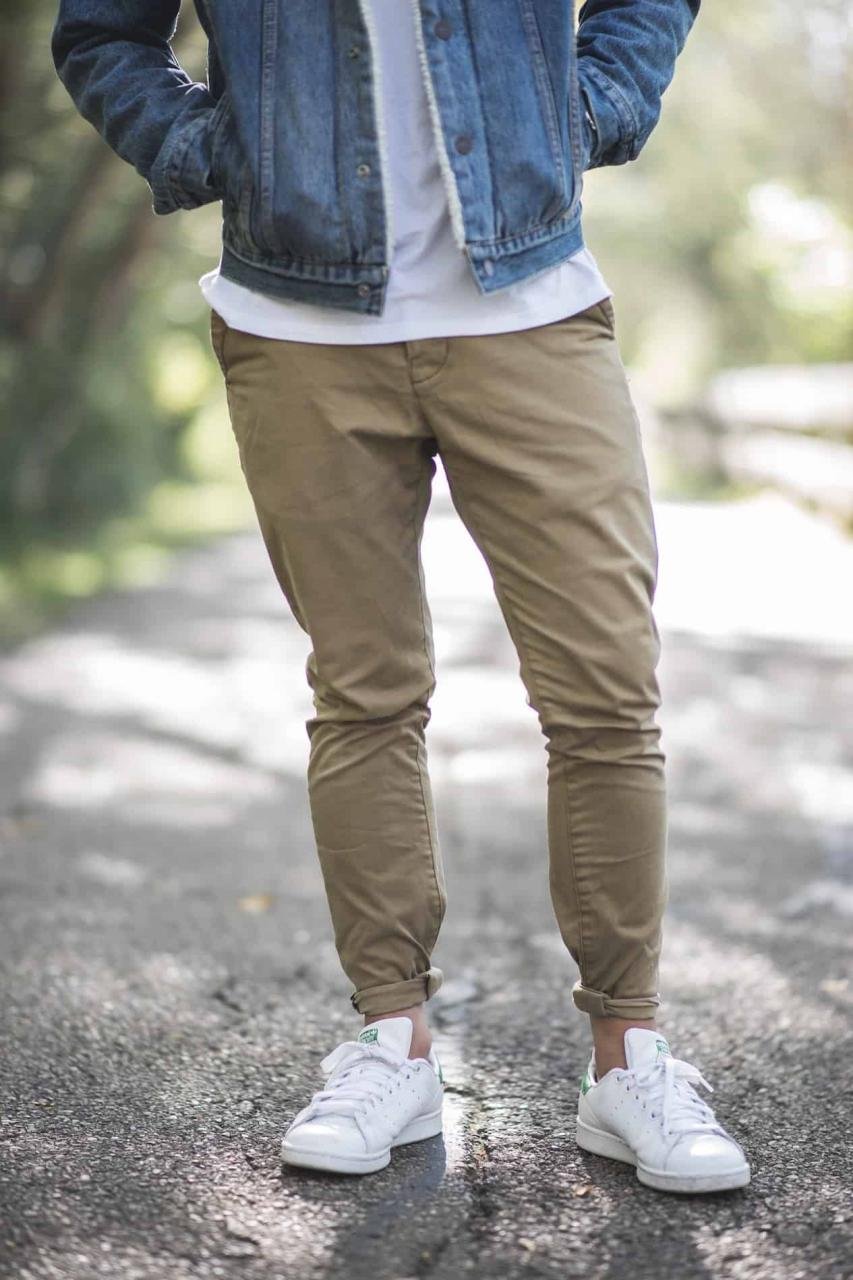 What Color Shirt Goes With Khaki Pants? Foolproof Guide For Men What Color Shirt Goes With Khaki Pants? Foolproof Guide For Men