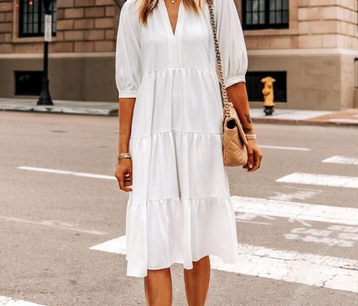23 Ways To Wear A Pair Of White Sneakers - Pretty Designs
